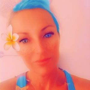 Meet your Posher, Christa